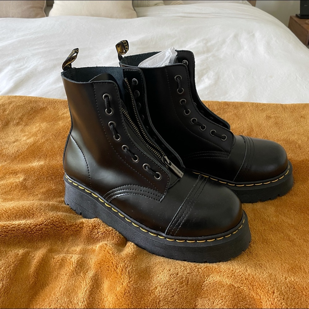 COPY - Platform doc martens